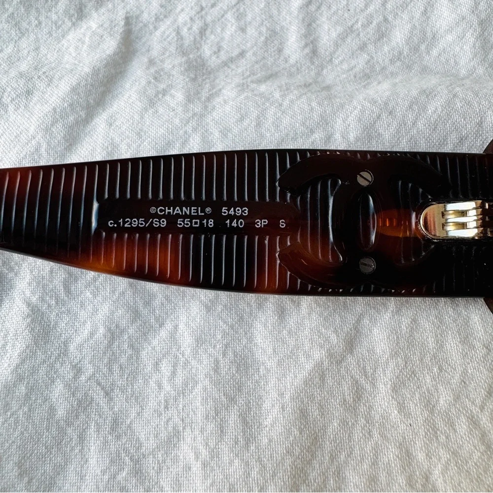 CHANEL Retangle Sunglasses 5493 - Picture 8 of 16